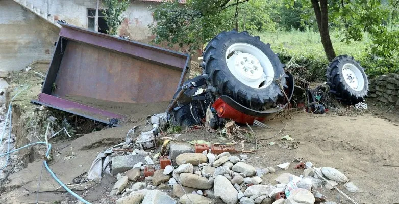 Düzce'de heyelanda kaybolan 6 kişiyi arama çalışmaları tekrar başladı - 2