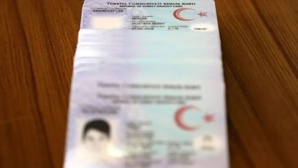 Yeni kimlik kartı ile ilgili flaş gelişme! Nüfus cüzdanlarını değiştirmeyenler dikkat | Son tarih belli oldu | Kimlik başvurusu nasıl yapılır?