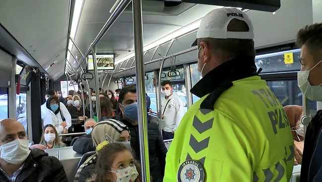 İstanbul'da toplu taşıma araçlarında koronavirüs denetimi yapıldı - 3