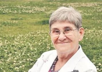 Prof. Dr. Karatay, kaya tuzunu öve öve bitiremedi