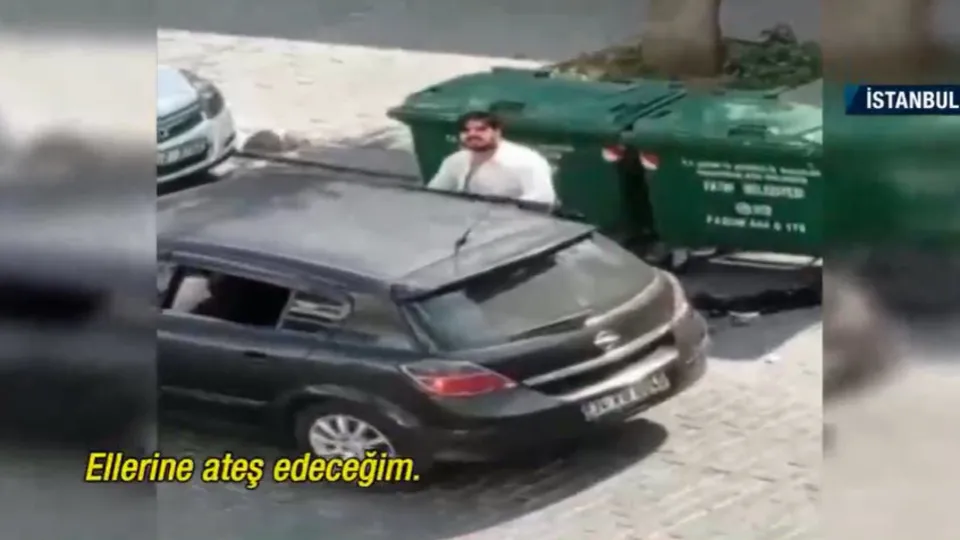 Fatih'te kadına şiddet kamerada! Tehditler savurdu