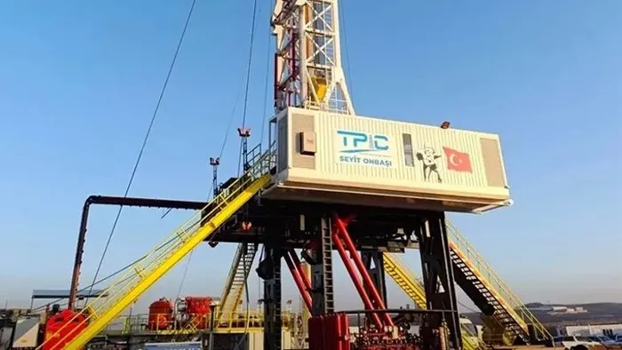 Milli sondaj kuleleri Seyit Onbaşı ve Naim Süleymanoğlu sahada