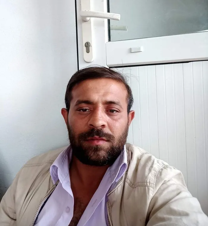 kocaelide-aileler-birbirine-girdi-1-can-kaybi-6-yarali-1645694287388.jpg Kocaeli’de aileler birbirine girdi: 1 can kaybı, 6 yaralı - 3