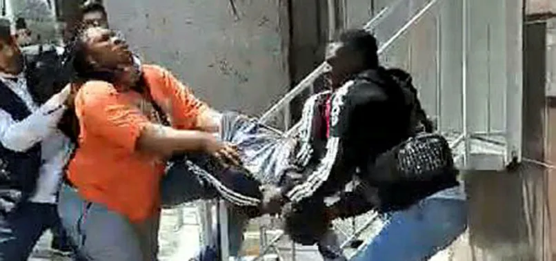 İstanbul’da paraları çalınan Afrikalı çift çılgına döndü! Tekmeli-yumruklu kavga çıktı