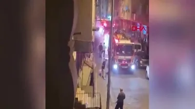 Küçükçekmece’de 5 katlı binada yangın