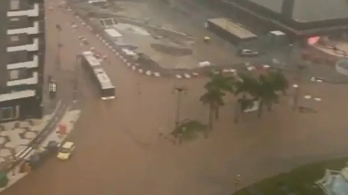 Önce Valencia şimdi Malaga! İspanya'yı yeniden sel vurdu! İşte ilk görüntüler
