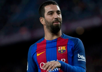 Arda Turan'dan senelik 20 milyon Euro'ya evet