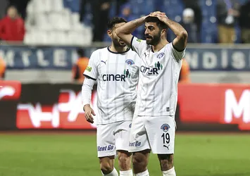 Umut Bozok Trabzonspor'a haber gönderdi