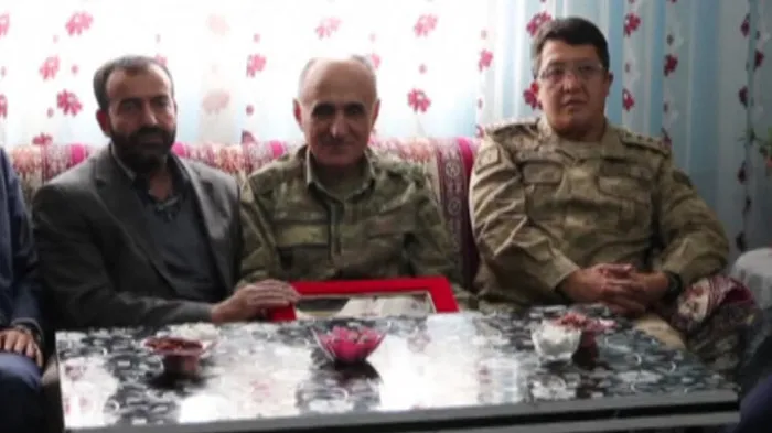 Şehit Korgeneral Osman Erbaş ile ilgili yürek yakan detay! Çocukluk arkadaşı muhtar anlattı - 3