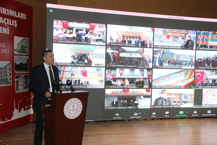 Son dakika: Milli Eğitim Bakanı Ziya Selçuk'tan yüz yüze eğitim açıklaması! Okullar kapanacak mı? - 1