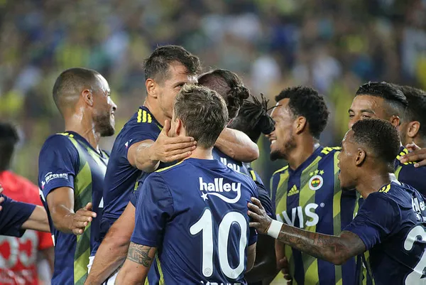 Fenerbahçe evinde Gazişehir Gaziantep’i 5-0 yendi