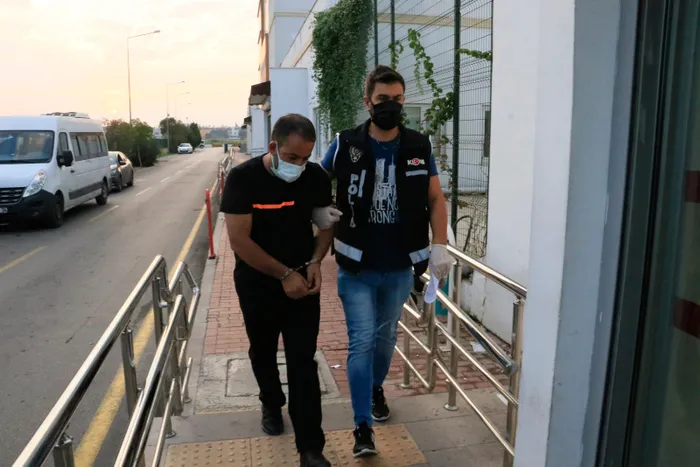 Son dakika: Adana'da 37 milyon 845 bin liralık vurgun yapan şebekeye operasyon: 22 gözaltı kararı! - 5