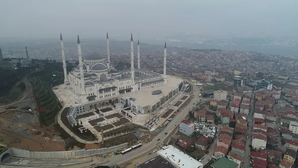 Çamlıca Camisi’nde ilk ezan Regaip Kandili’nde okunacak