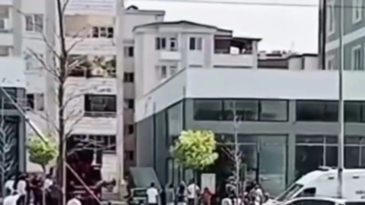Gaziantep'te temizlik yaparken 7. kattan düşen kişi hayatını kaybetti