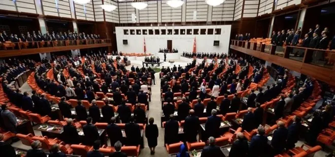 Meclis’te tarihi ‘başkanlık’ yemini