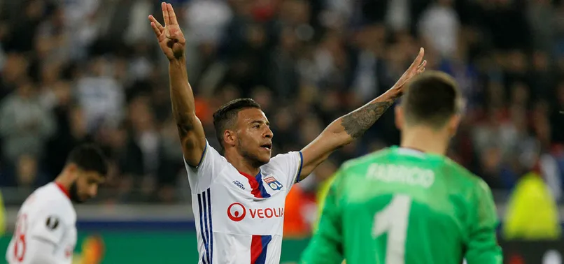 Beşiktaş, Lyon'a son dakikalarda boyun eğdi