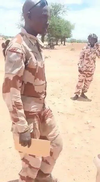 Çad ordusu Fransız askerlerini sıraya dizdi! Afrika’da roller değişti