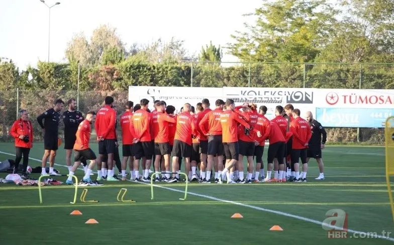 Montella rüzgarı arkasına aldı! İşte Türkiye’nin Letonya maçındaki ilk 11’i! Sacha Boey hakkında çarpıcı açıklama 14