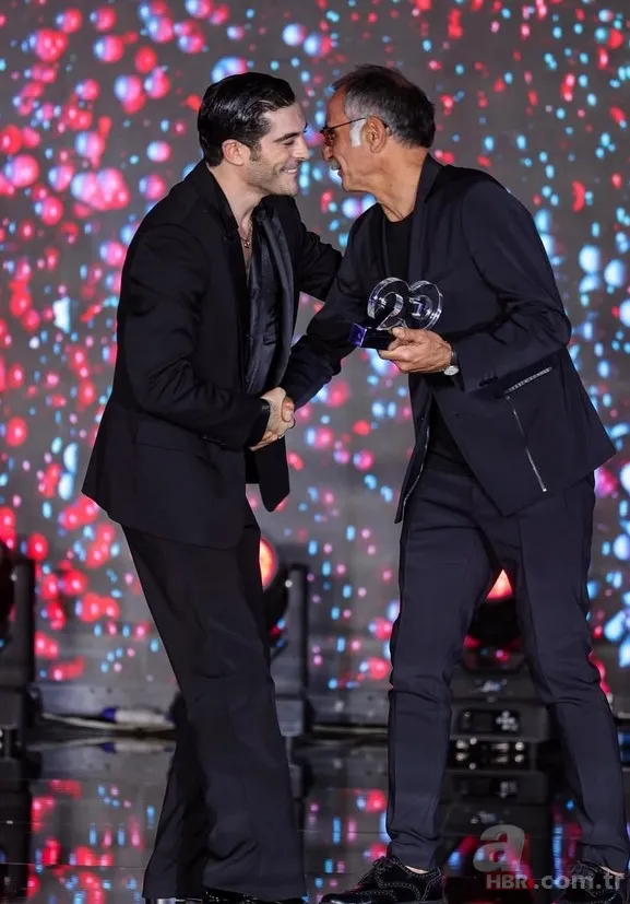 Bir Gece Masalı'nın Mahir'i Burak Deniz'den kalpli paylaşım! Rol arkadaşıyla... 3