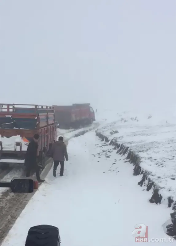 Ardahan'da kar kalınlığı 15 santimetreye ulaştı! Aceleyle inmek zorunda kaldılar 17