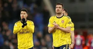 Sokratis’le ilk temas