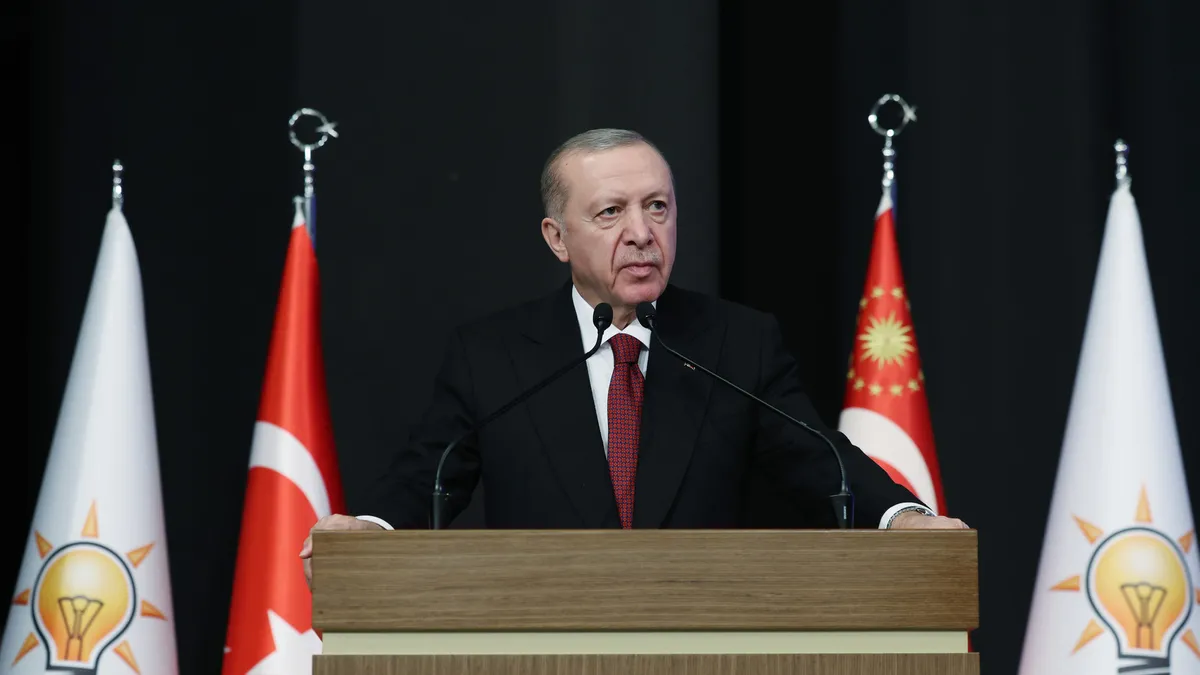 Başkan Erdoğan'dan CHP'nin kürsü işgaline tepki: Siz Gazi Meclis'e terör estirmeye mi geldiniz?