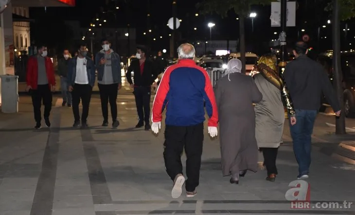 Sokağa çıkma kısıtlaması sona erdi Sivas’ta vatandaşlar sokağa akın etti