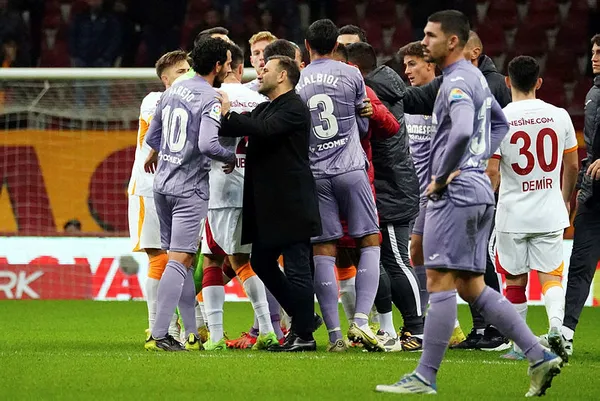 Galatasaray Villarreal’e mağlup oldu | MAÇ SONUCU ÖZET: 3-4