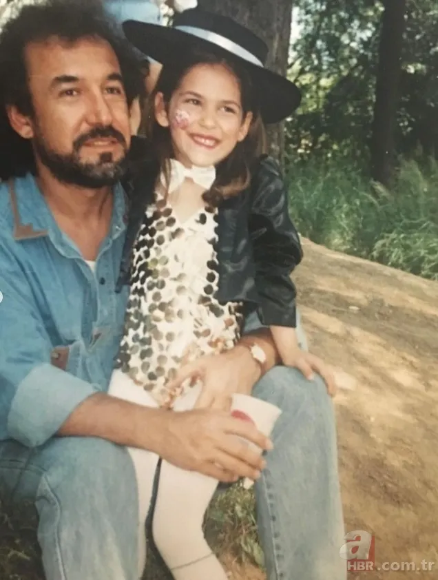 Türkan Şoray'ın güzeller güzeli kızına bakın! Yağmur Ünal'ın babası da oyuncuymuş! Meğer kendisi gibi... 16