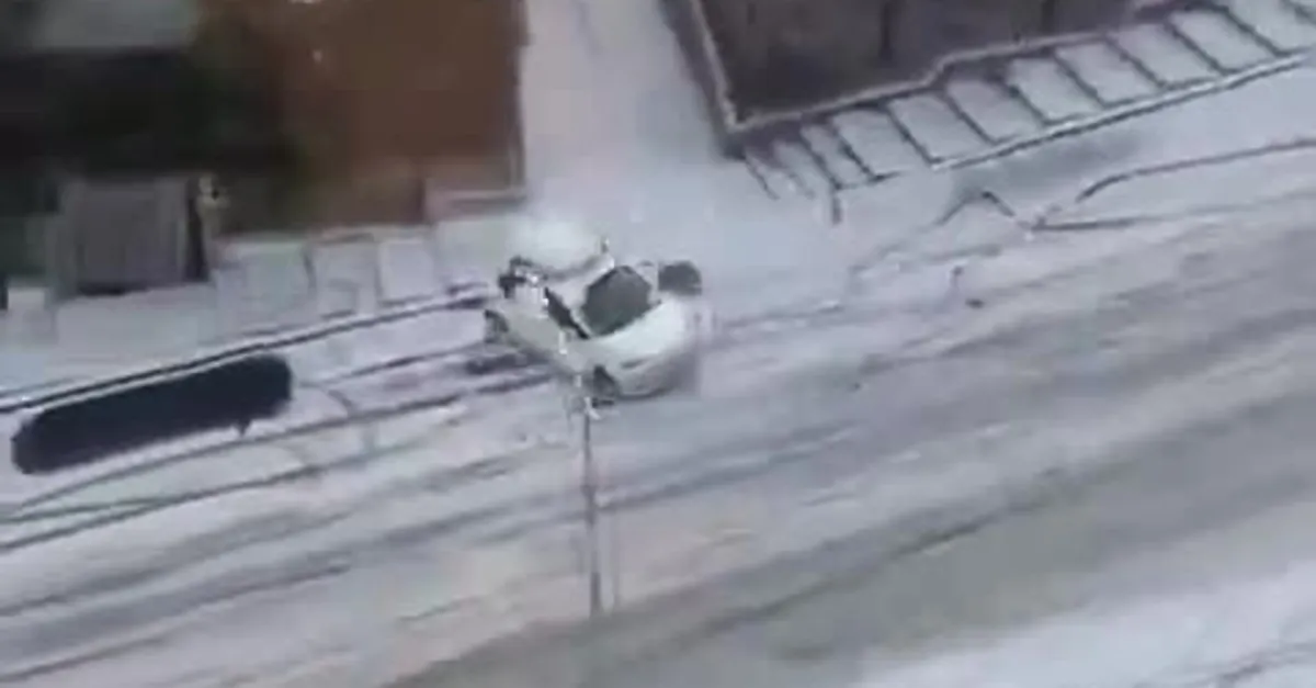 Ankara sokakları buz pistine döndü! Sürücüler zor anlar yaşadı