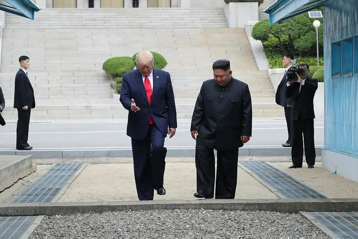Trump'tan Kim Jong-un açıklaması: Eğer düşmanca davranırsa... - 1