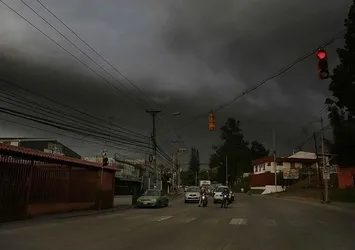 Turrialba yanardağı faaliyete geçti