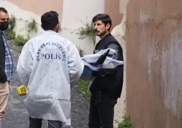 İstanbul’da Teksas’ı andıran görüntüler! Karakol dibinde çatışma: 2 yaralı
