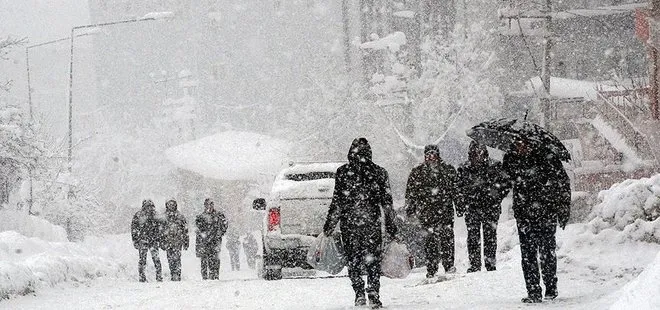 İstanbul’a ilk kar için tarih verildi! Meteoroloji’den kar ve sağanak uyarısı | Sıcaklık eksi derecelere düşüyor | 5 günlük hava tahmini raporu yayınlandı