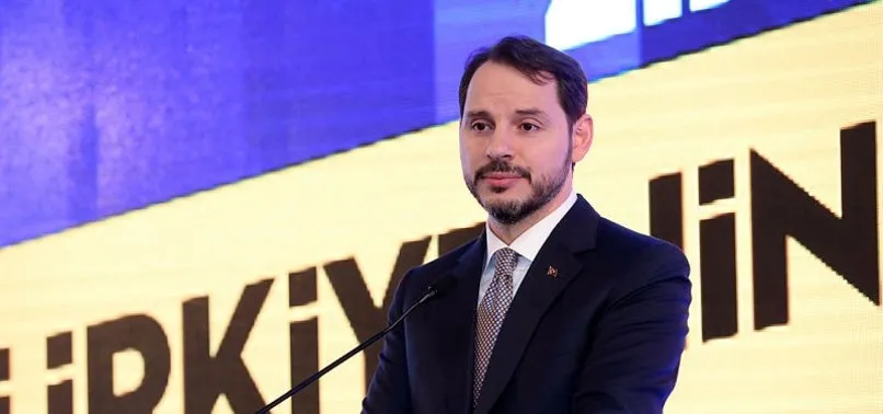 Hazine ve Maliye Bakanı Berat Albayrak kur saldırısına siper olan vatandaşları unutmadı