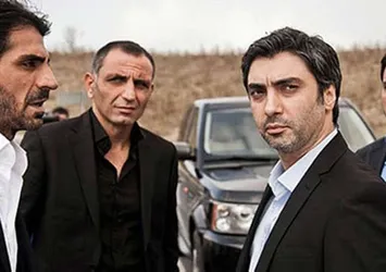 Gökhan Kırdar yoğun bakımda! Ağız ve burnundan kan gelen Gökhan Kırdar'ın durumu kritik