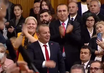 Özgür Özel, Tanju Özcan'ı alkışlattı! CHP'lilerin yüz ifadeleri dikkat çekti: Gündeme oturan el hareketi