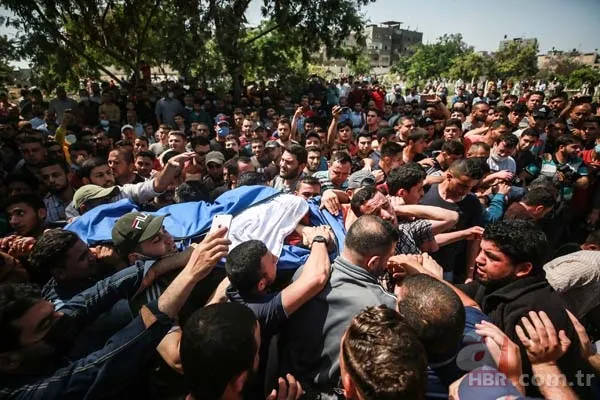 Filistinli çocuğun şehit babasına yürek yakan vedası: Allah yolunu açık etsin