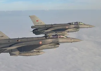 TSK, Çukurca kırsalına bomba yağdırdı