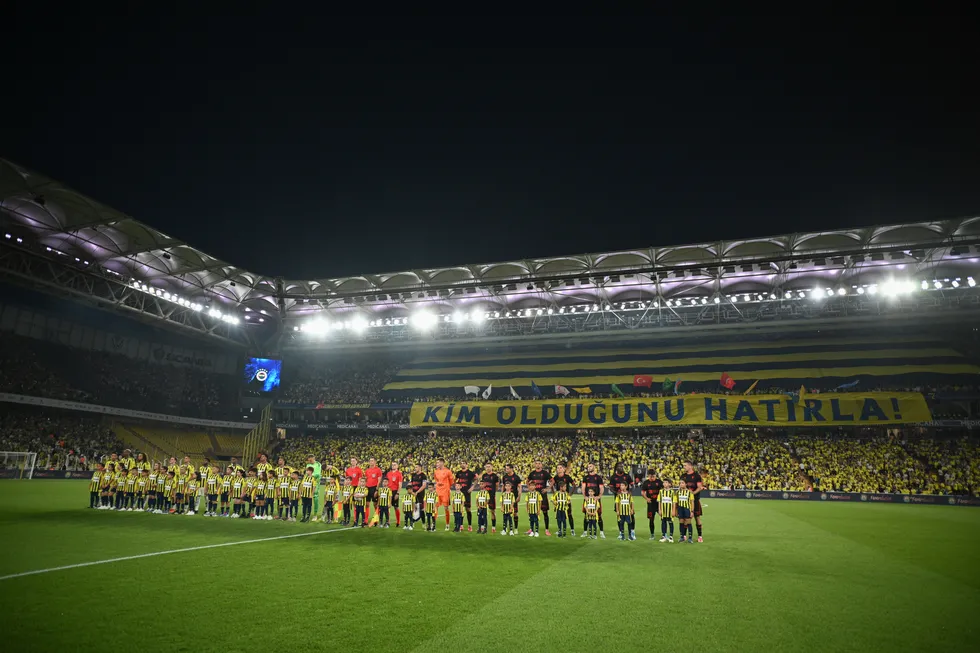 canli-fenerbahce-gornik-zabrze-1784660159597.jpg Kanarya rövanş öncesi avantajı kaptı! Maç sonucu: Fenerbahçe 1-0 Gornik Zabrze - 11