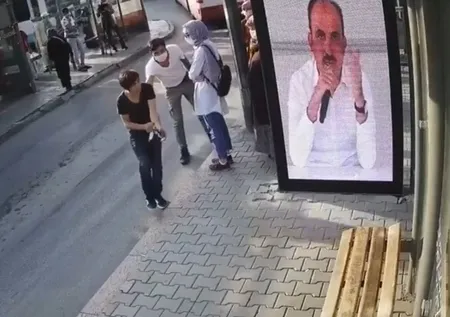 Maskesiz genç neye uğradığını şaşırdı! Sosyal medyayı salladı