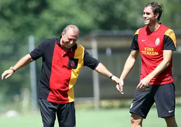 Yıldız futbolcu Galatasaray'ın kampına katıldı