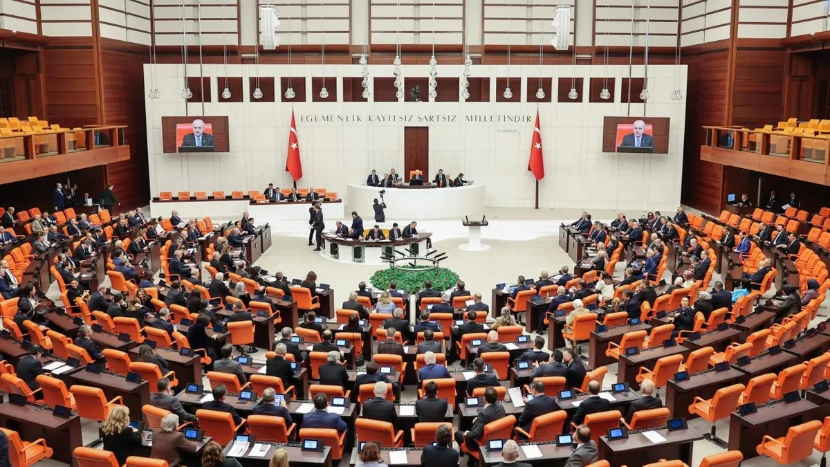 İlk imzayı Bahçeli attı! Çerçeve yasanın adı belli oldu: Bugün TBMM Başkanlığına sunulacak - 1