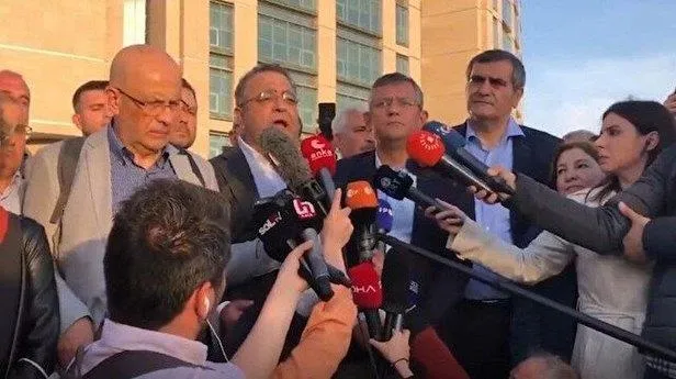 chpli-ozgur-ozel-hadsizlikte-sinir-tanimiyor-baskan-erdogana-ettigi-tehditleri-savundu-gurur-duyuyorum-1651003172748.jpeg CHP'li Özgür Özel'den büyük hadsizlik! Başkan Erdoğan'a yönelik tehditlerini savundu - 4