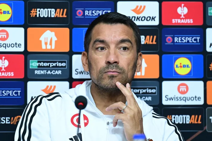 Giovanni van Bronckhorst’tan Semih sözleri: Kendisi biliyor