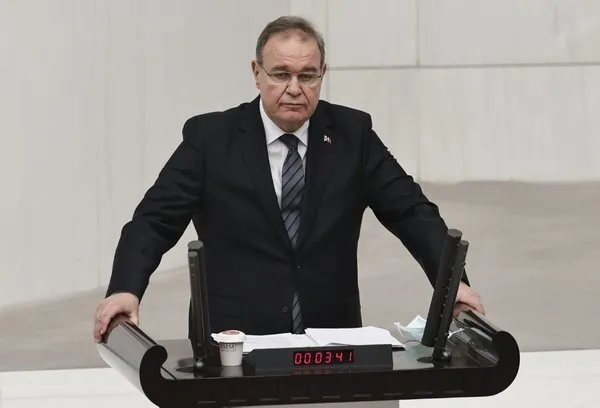 İşte CHP'nin '128 milyar dolar' yalanının sözcüsü Faik Öztrak'ın skandal geçmişi! Tek görevi Kemal Derviş'in çantasını taşımak değilmiş
