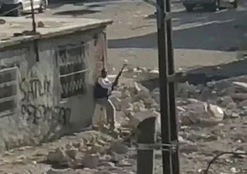 Adana'da film sahnelerini aratmayan çatışma! Uzun namlulu silahlarla...