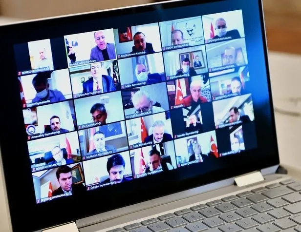İstanbul Valisi Ali Yerlikaya 39 ilçe kaymakamı ile video konferansla görüştü