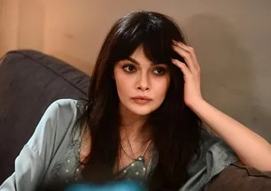 20 yıldır ağzına sürmüyor! Uzak Şehir'in Alya'sı Sinem Ünsal zayıflık sırrını açıkladı