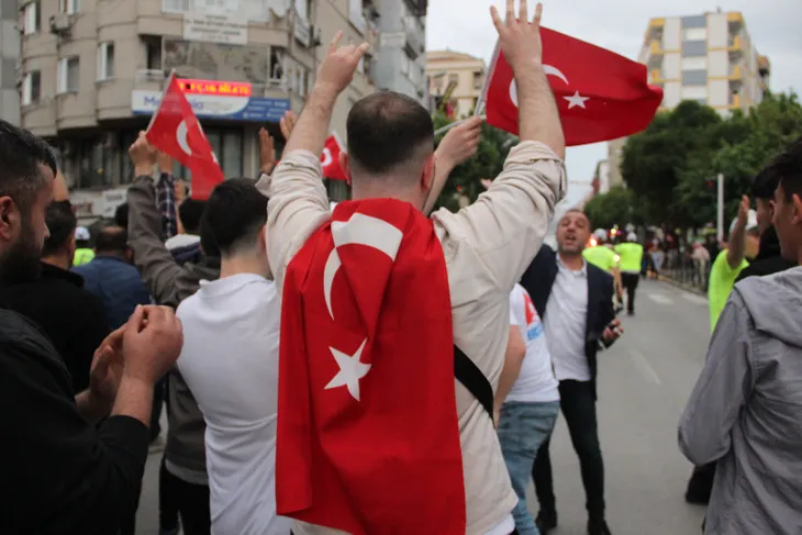 Türkiye’nin 81 ilinden Başkan Erdoğan’ın zaferinin sevinç görüntüleri! Başkan Erdoğan’ın konuşmaları…